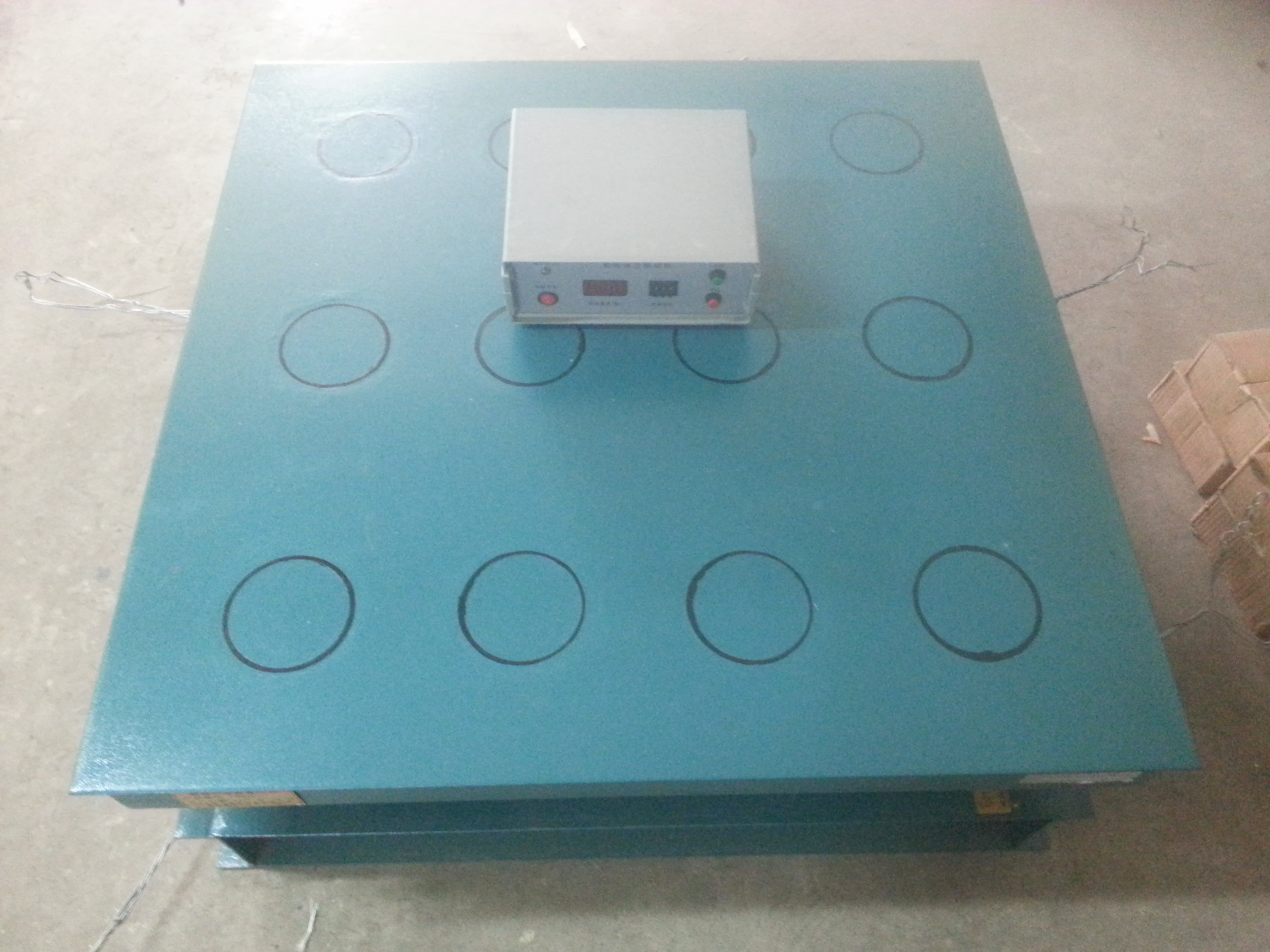 砌墻磚專用磁力振動臺安裝圖